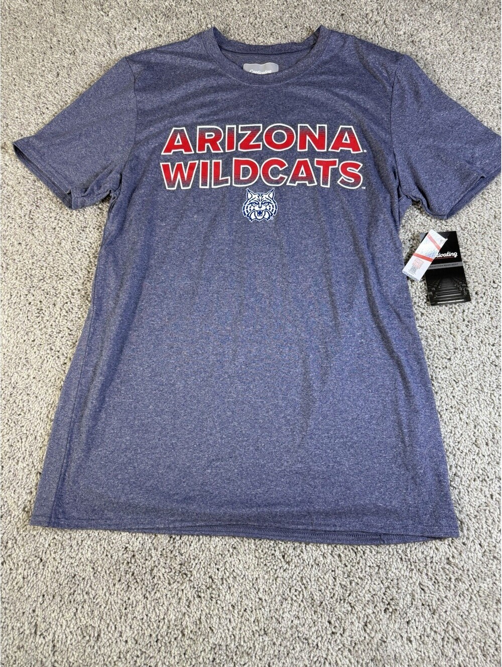 Captivating Arizona Wildcats Men's Medium Short Sleeve Athletic Shirt Top NWT